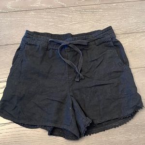 Lose fit black shorts size small.